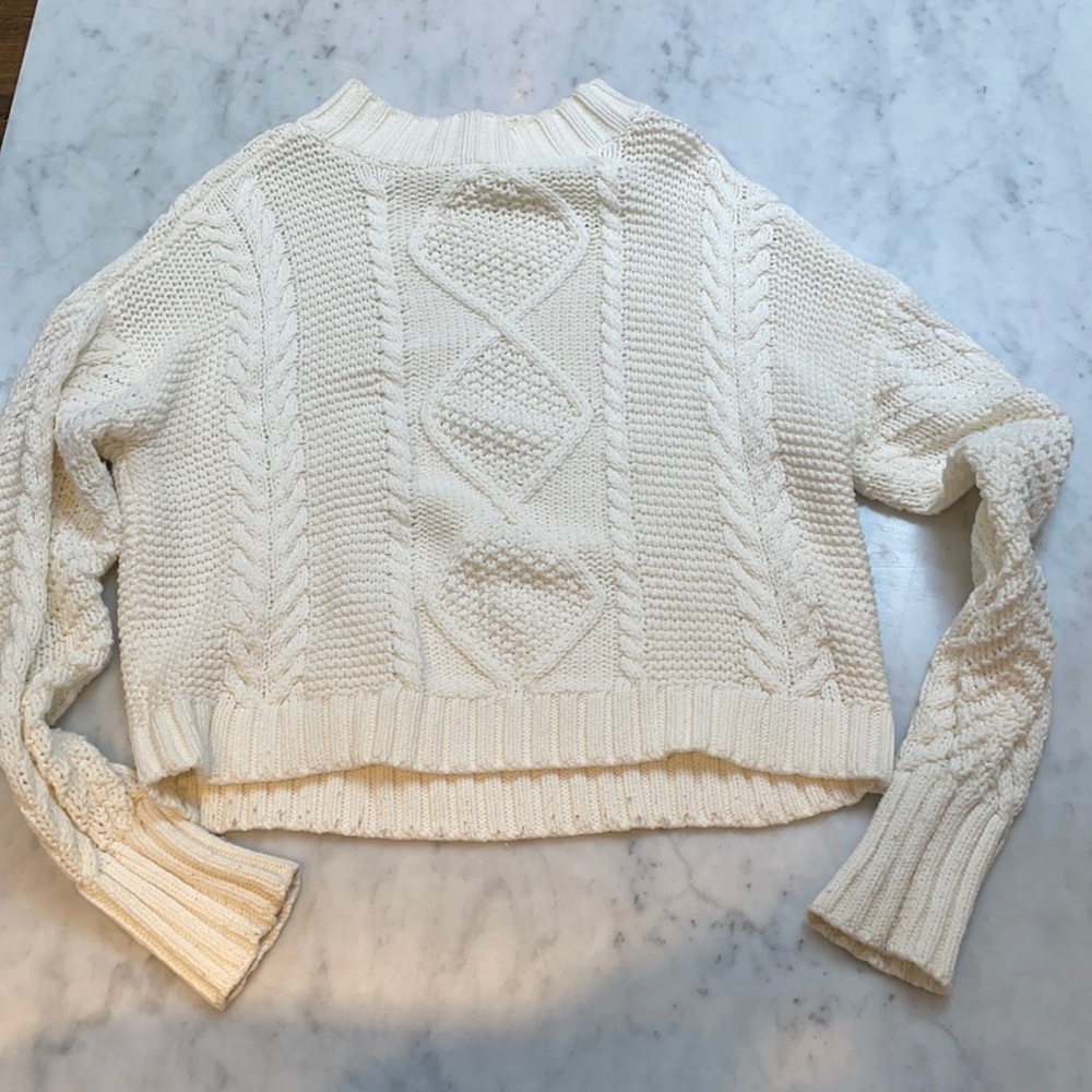 White LA Hearts Long-Sleeve Sweater Medium
